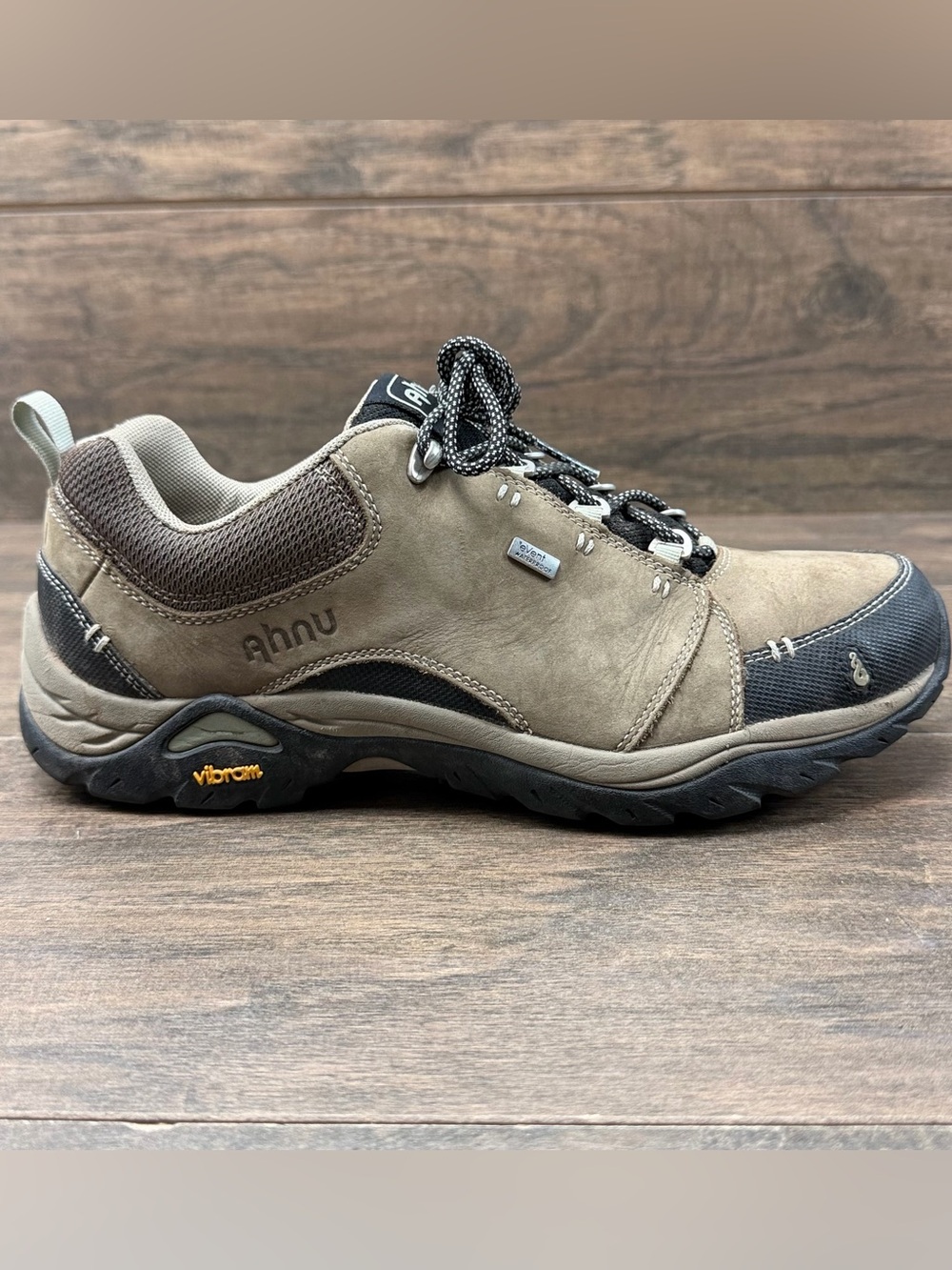 Ahnu Shoes Womens 10 Montara II eVent Tan Waterproof Hiking Outdoor